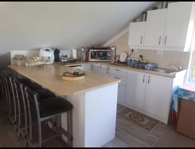 5 BEDROOM HOUSE FOR SALE IN KLEINBAAI